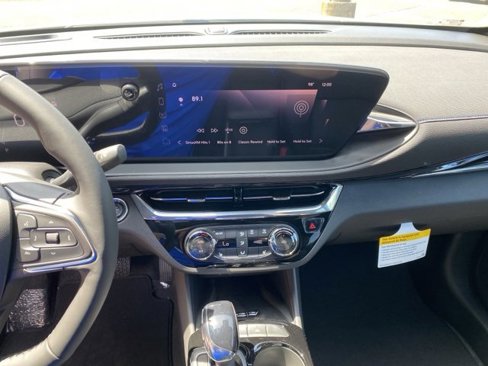 New 2025 Buick Envista Sport Touring w/ Convenience I Package image 18
