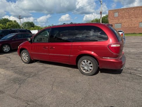 Used 2006 Chrysler Town & Country Limited w/ Trailer Tow Prep Group image 11