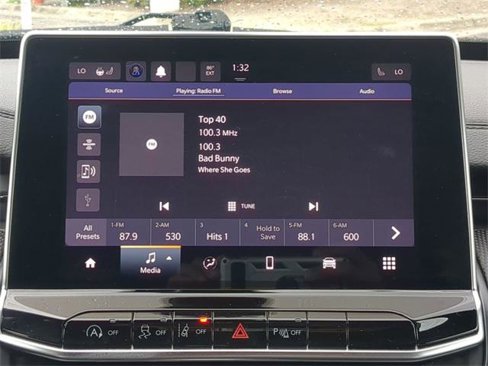 Certified 2023 Jeep Compass Trailhawk w/ Sun and Sound Group image 20
