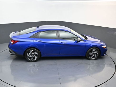 Certified 2025 Hyundai Elantra Sport image 15
