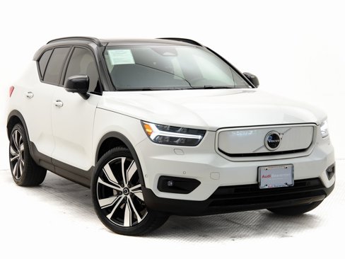 Used 2022 Volvo XC40 P8 Recharge Plus image 1