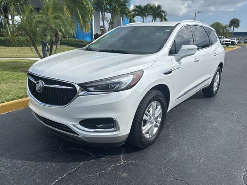 Used 2018 Buick Enclave Essence w/ Trailering Package image 2