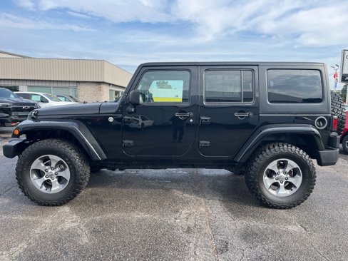 Used 2016 Jeep Wrangler Unlimited Sahara w/ Connectivity Group image 2