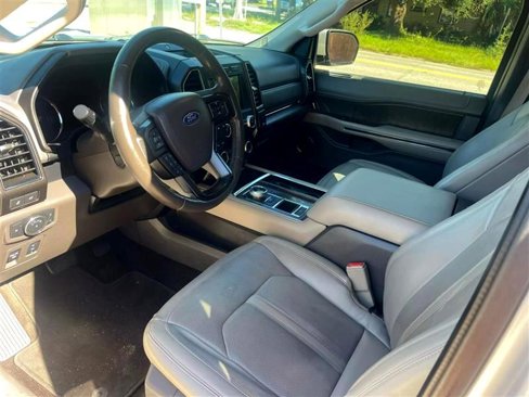 Used 2018 Ford Expedition Max Limited image 10