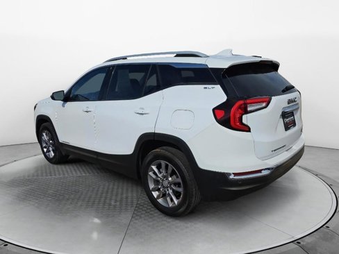 Used 2022 GMC Terrain SLT image 8