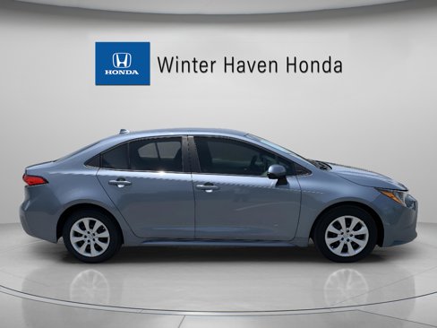 Used 2020 Toyota Corolla LE image 9
