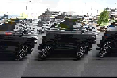 Used 2023 Ford Escape SE w/ PHEV Premium Package image 5