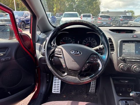 Used 2017 Kia Forte S w/ S Premium Package image 26