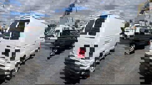 Used 2013 Ford E-150 and Econoline 150 image 4