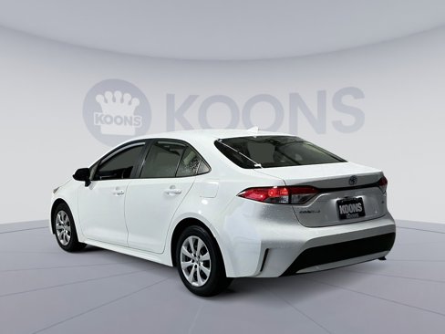 Used 2022 Toyota Corolla LE image 14