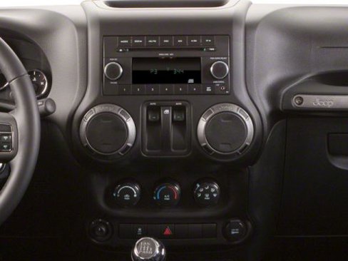 Used 2010 Jeep Wrangler Rubicon w/ PWR Convenience Group image 14