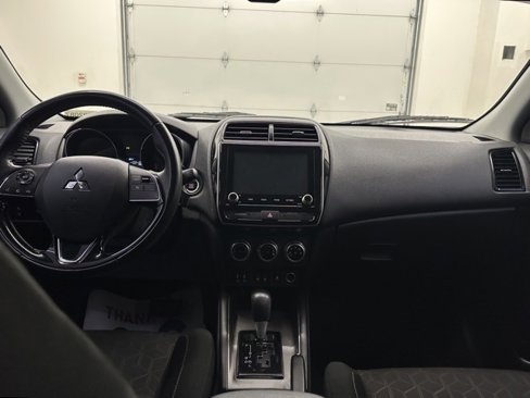 Used 2021 Mitsubishi Outlander Sport SE image 13