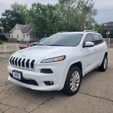 Used 2017 Jeep Cherokee Overland image 1