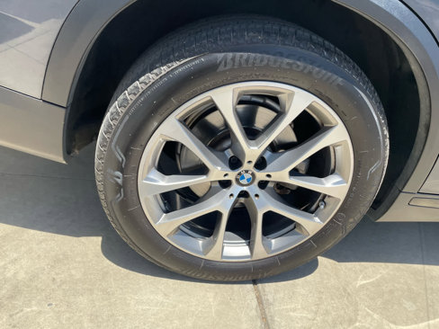 Used 2021 BMW X5 xDrive40i w/ Convenience Package image 21