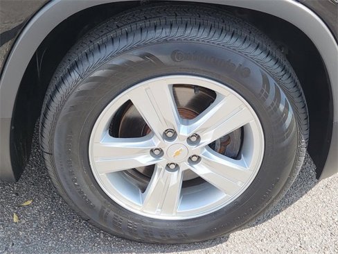 Used 2020 Chevrolet Trax LS w/ Tint and Cruise Package image 16
