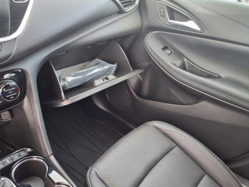 Used 2022 Buick Encore GX Essence w/ Advanced Technology Package image 19