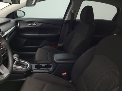Used 2019 Kia Forte LXS image 17