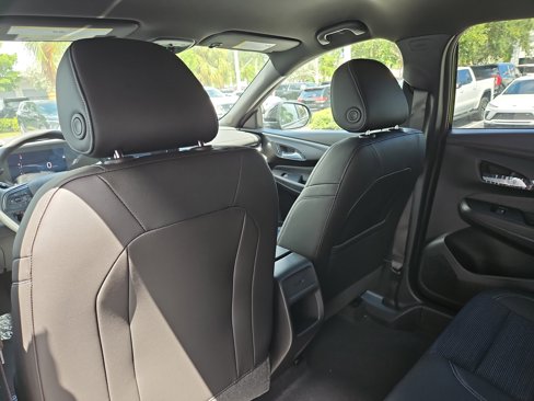 New 2025 Buick Envista Preferred image 12
