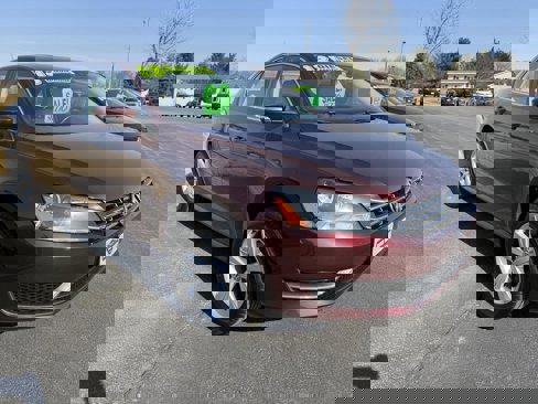 Used 2013 Volkswagen Passat TDI SE image 2