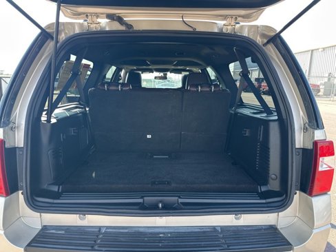 Used 2017 Ford Expedition EL Platinum image 38
