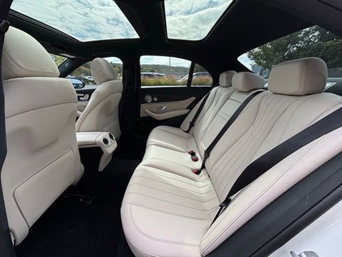 Used 2020 Mercedes-Benz E 350 4MATIC Sedan image 17