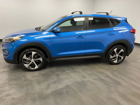 Used 2016 Hyundai Tucson Sport image 3