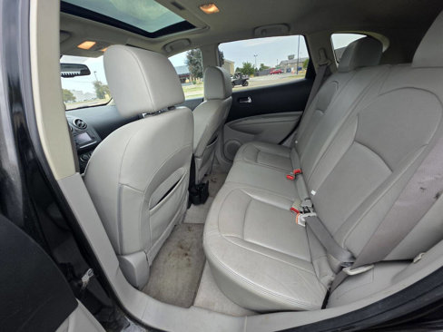 Used 2011 Nissan Rogue SV w/ SL Pkg image 15