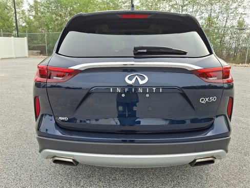 Used 2019 INFINITI QX50 Luxe w/ Navigation Package image 9