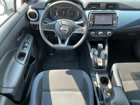 Used 2023 Nissan Versa SV image 14