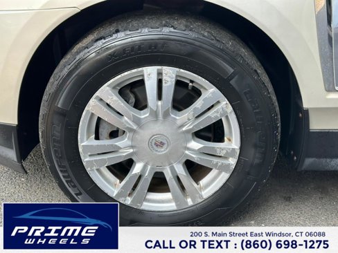 Used 2013 Cadillac SRX Luxury w/ Driver Awareness Package image 22