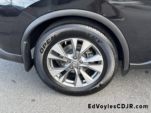 Used 2015 Nissan Murano S image 12