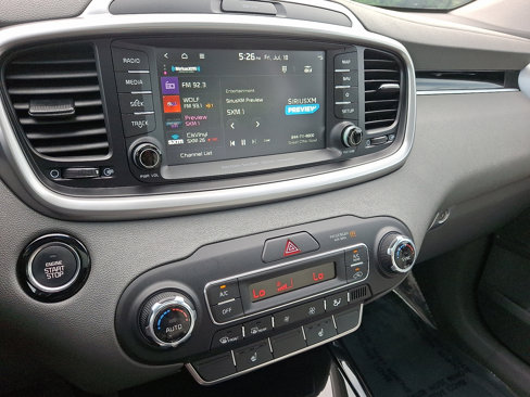 Used 2020 Kia Sorento SX image 23