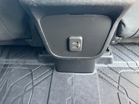 Used 2020 Chevrolet Equinox LT image 22
