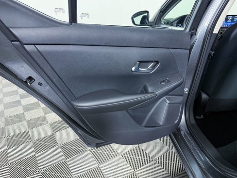 Certified 2023 Nissan Sentra SV image 36