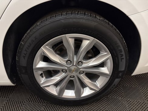 Used 2020 Chevrolet Malibu LT image 26