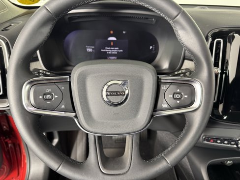 Certified 2024 Volvo XC40 B5 Plus image 28
