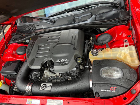 Used 2014 Dodge Challenger SXT image 18