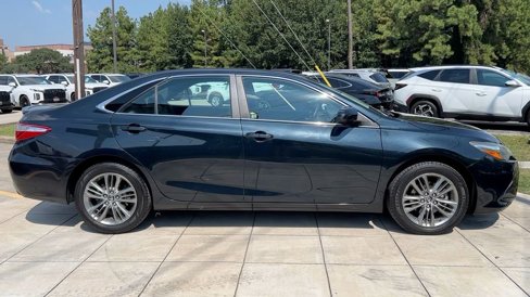Used 2017 Toyota Camry image 15