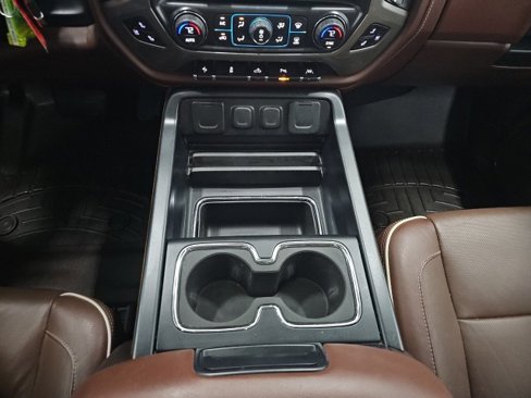 Used 2016 Chevrolet Silverado 1500 High Country w/ High Country Premium Package image 27
