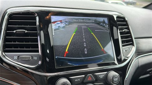 Used 2020 Jeep Grand Cherokee Limited image 19