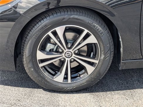 Used 2022 Nissan Sentra SV image 10