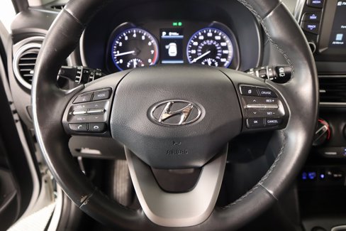 Used 2021 Hyundai Kona SEL Plus image 3