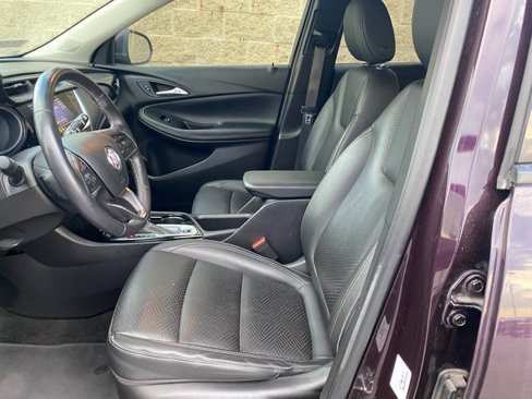 Used 2021 Buick Encore GX Essence image 14