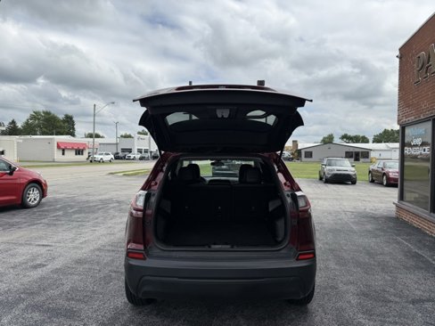 Used 2019 Jeep Cherokee Latitude Plus image 13