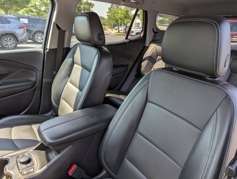 Used 2023 GMC Terrain SLT image 14