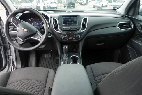 Used 2021 Chevrolet Equinox LT image 3