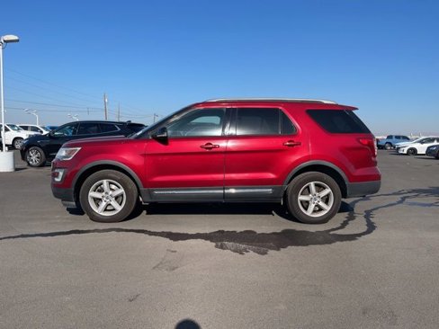 Used 2017 Ford Explorer XLT w/ Equipment Group 202A image 1