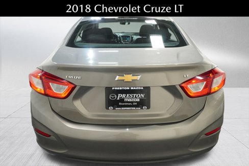 Used 2018 Chevrolet Cruze LT w/ Convenience Package image 5