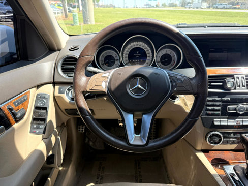 Used 2012 Mercedes-Benz C 250 Sedan image 12