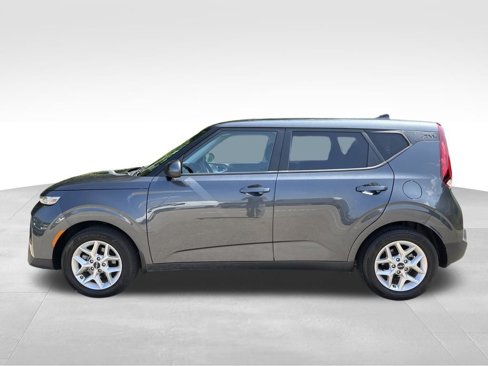 Used 2022 Kia Soul LX w/ Technology Package image 2
